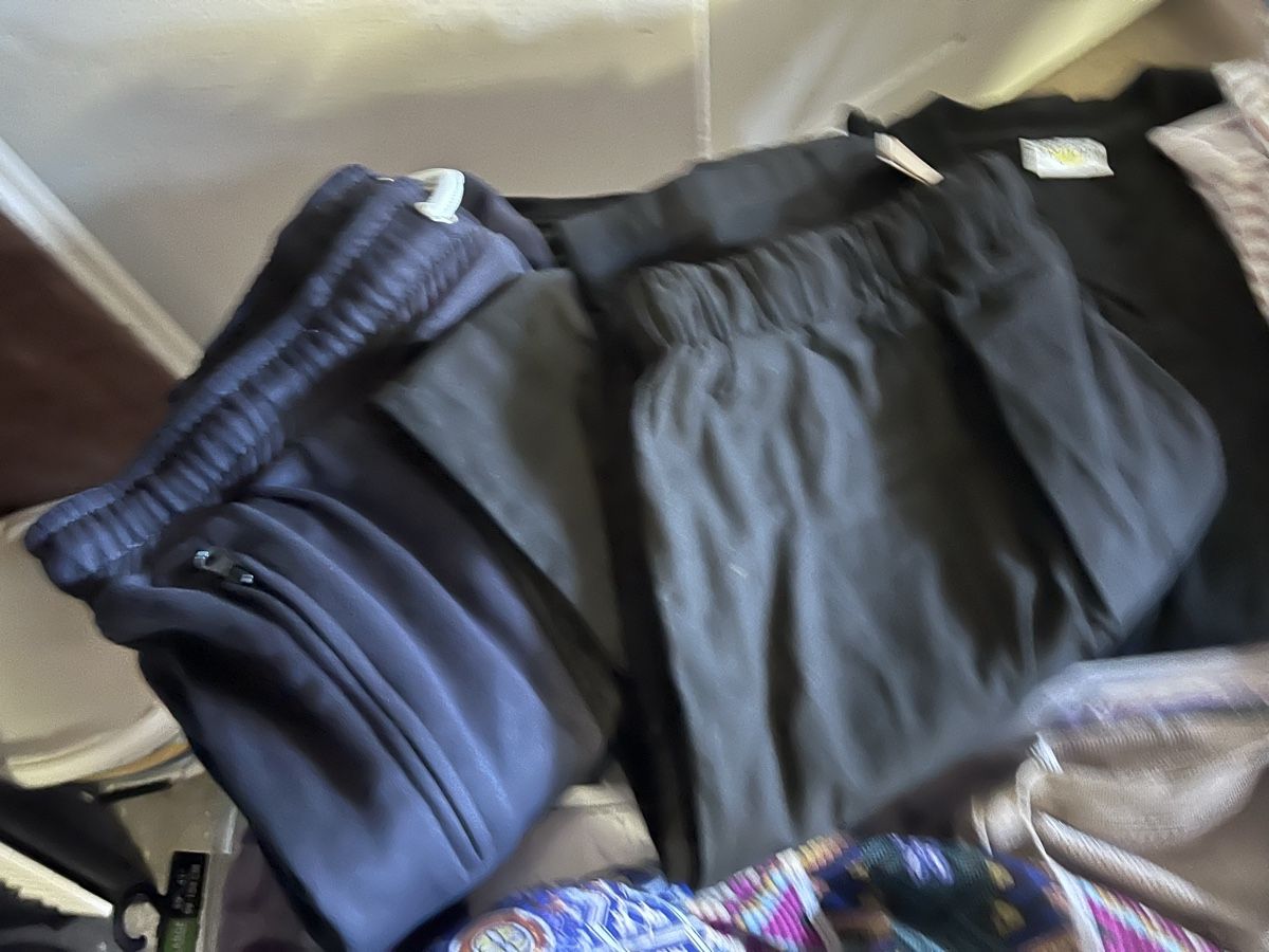 Kleiderpakete: Kleiderpaket (14) – Gebraucht aus Glattfelden von maa_qcj8 5