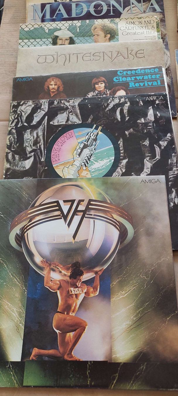 Medion Tourne-disques: Plattenspieler mit 19 Schallplatten – D'occasion à Schöftland par blumi02 6