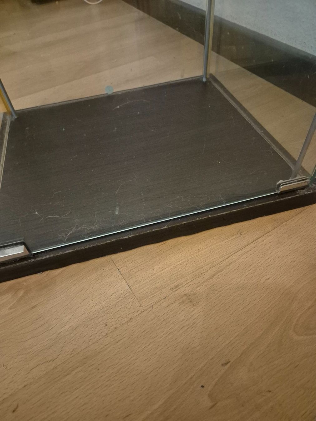 Vitrinen: vitrine en verre – Gebraucht aus Villeneuve VD von Floriang2 4
