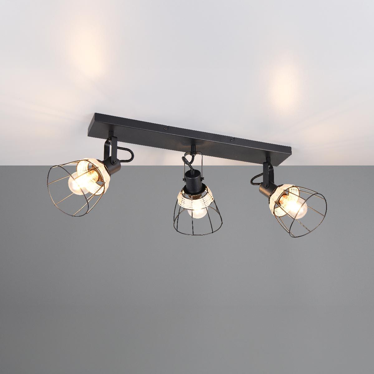 Lampade: Strahler, 3 Spots, 62 cm x 21 cm – Nuovo (secondo la descrizione) da Kreuzlingen venduto da Smart-Light