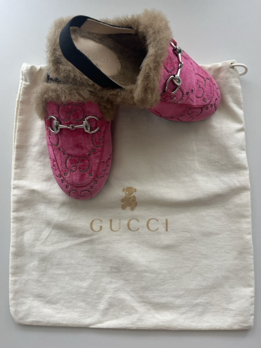 Gucci Scarpe per ragazze: Gucci Kids slippers, size 27 – Usato da Bolligen venduto da Mariola001 1