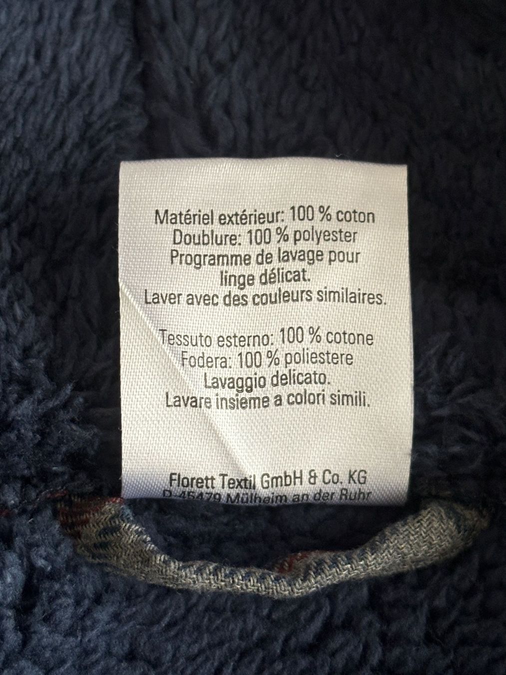 Mäntel: Hausmantel  warm Gr. XL – Gebraucht aus Wallisellen von ASZT 3