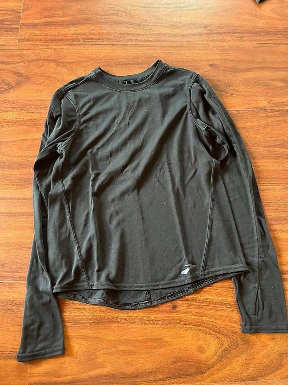 Pullover & Sweatshirts: Brooks-Langarmshirt Women – Gebraucht aus Buttisholz von Katja_H 1