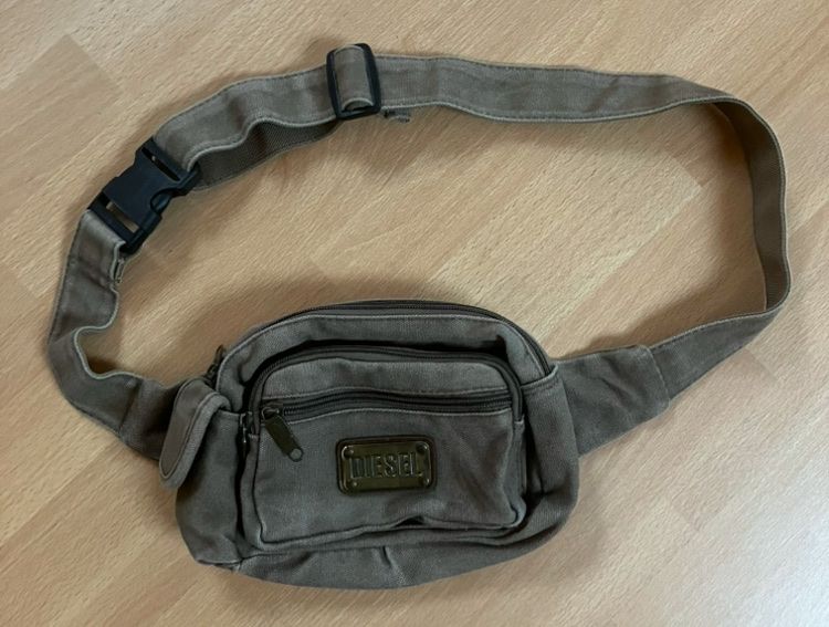 Diesel Borse: Diesel Bauchtasche – Usato da Rain venduto da gab_q6jb 1
