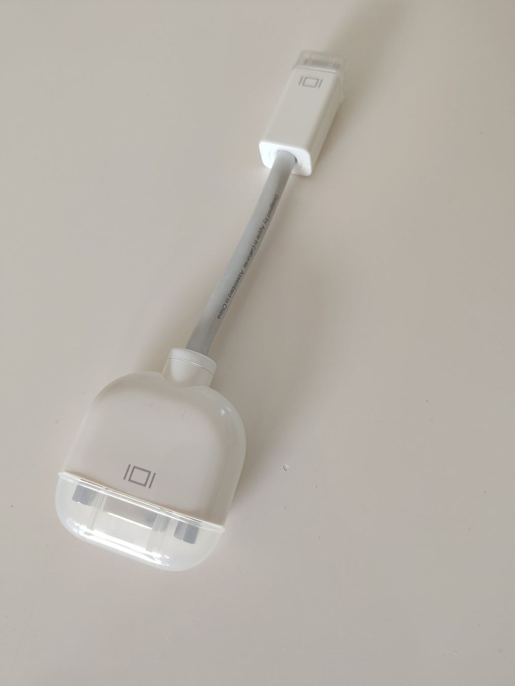 Apple Laufwerke & Adapter: Apple Adaptateur Mini DVI vers VGA – Gebraucht aus Echandens von mkaag