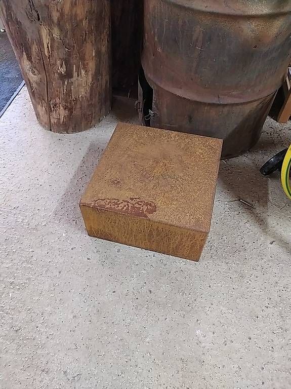 Autres articles pour la maison: Pflanzsockel Balkonpflanzen Ständer – D'occasion à Bertschikon Gossau par 0786905727