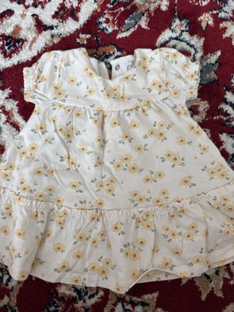 C&A Baby Kleid geblümt Grösse 62 2-3M guter Zustand