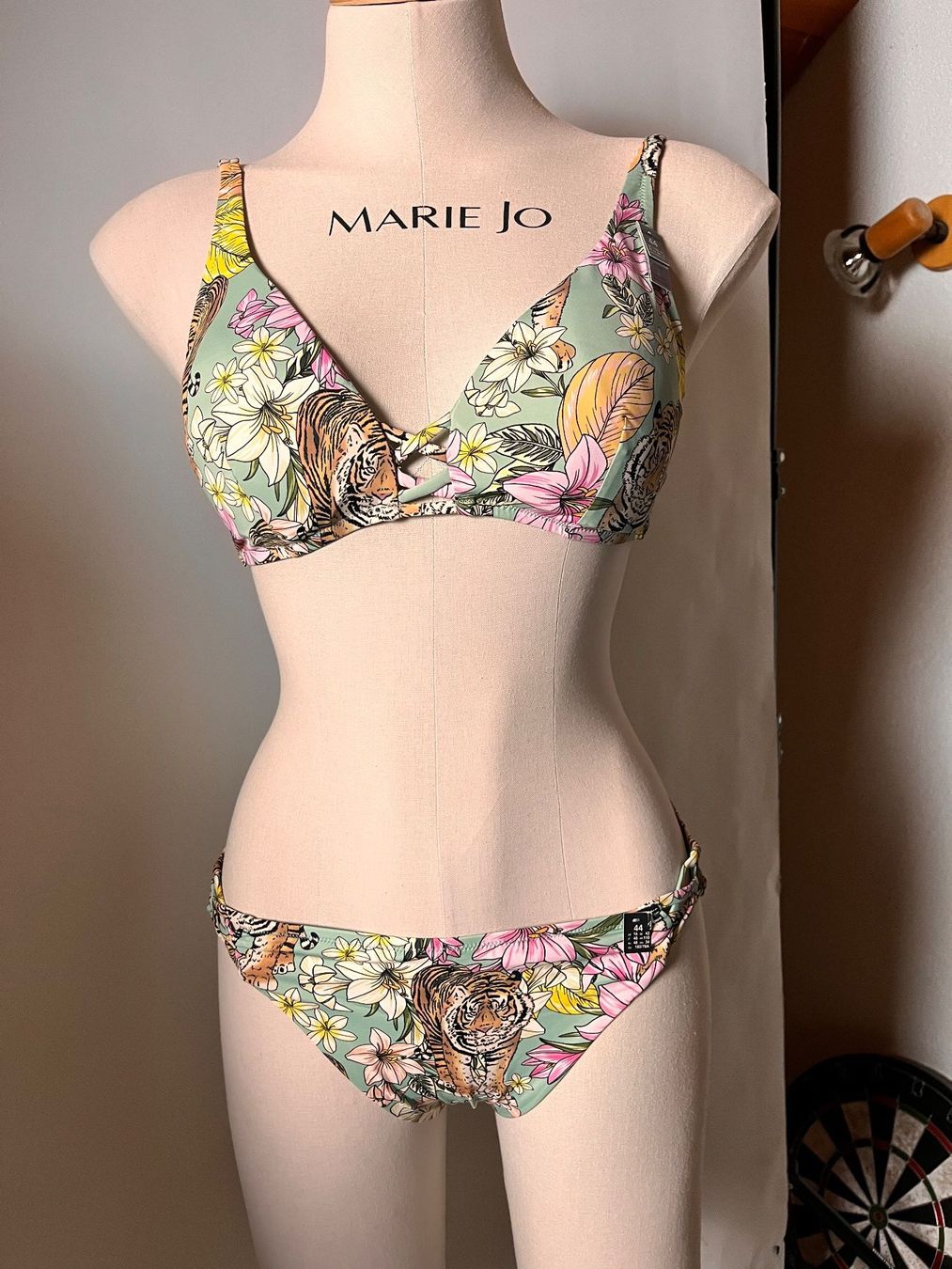 Etam Costumi da bagno & Bikini: ETAM, Bikini Power Triangle, Grösse 42, Farbe Türkis/Tiger – Nuovo e nell'imballaggio originale da Rudolfstetten venduto da gst_g7xl