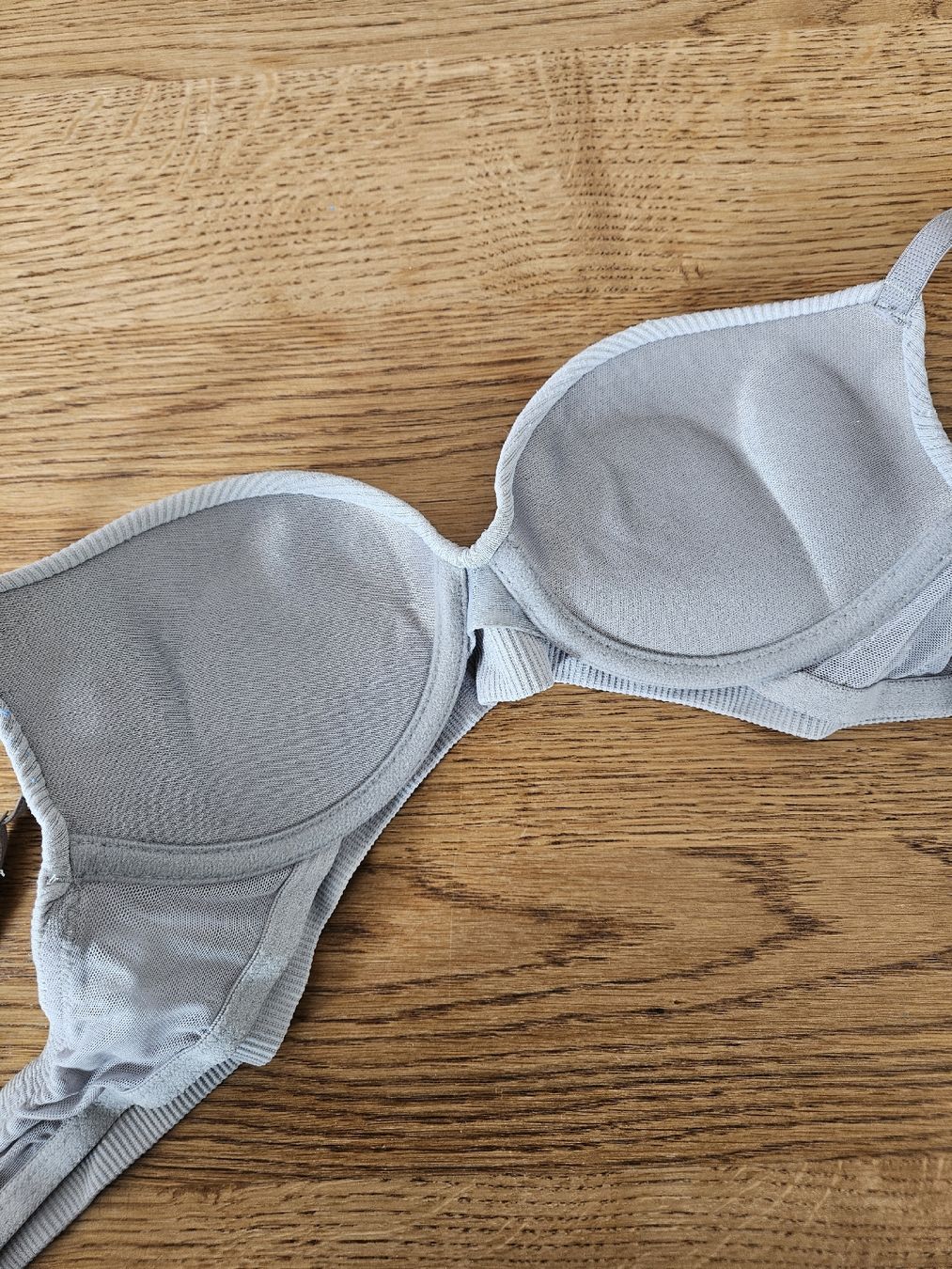 Altra biancheria intima: soutien-gorge 70a – Usato da Vétroz venduto da sas_yln5 1