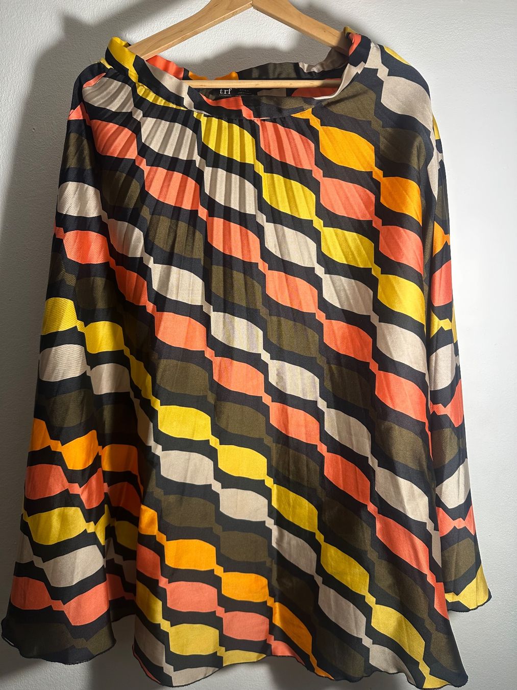 Zara Gonne: Rock Zara 100% Viscose – Usato da Zürich venduto da mbu_5f9r 2