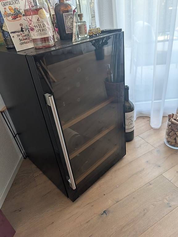 Fust Frigoriferi: Weinschrank – Usato da Schmerikon venduto da miri87altdorf