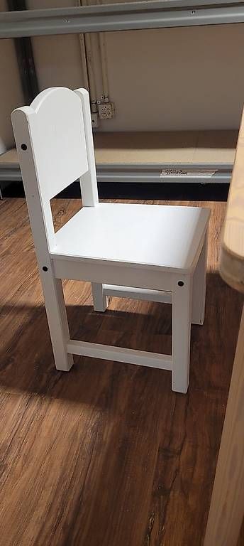 Ikea Tische: Kindertisch, FLISAT (IKEA) – Gebraucht aus Windisch von roumetm 1