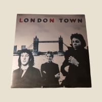 Wings (1978) - London town