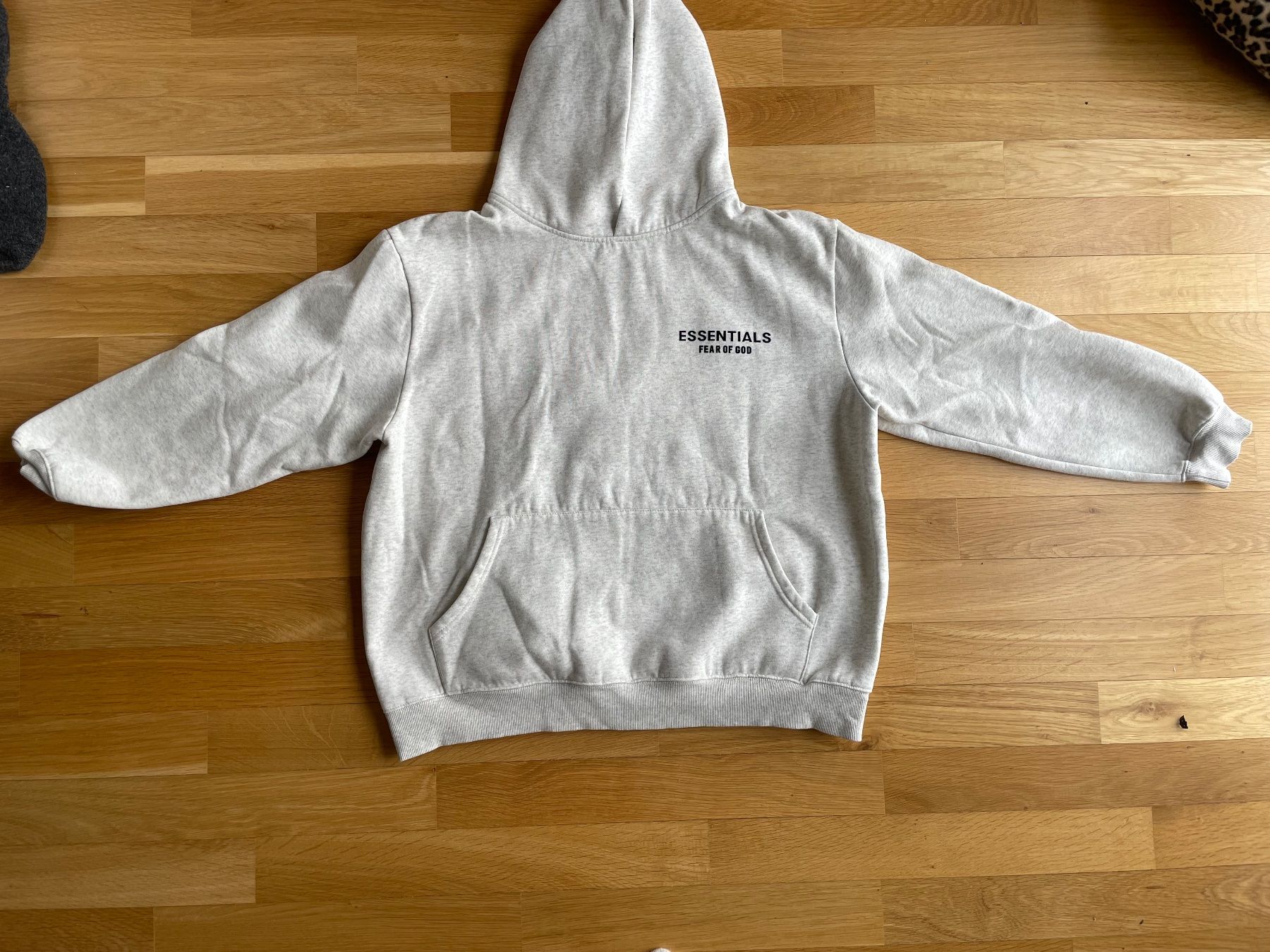 Fear of God Pullover & Sweatshirts: Essentials Hoodie – Neu (gemäss Beschreibung) aus Bern von marina.porobic