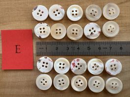 20 Perlmutt Knöpfe