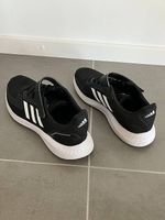 Chaussures de sport addidas 40