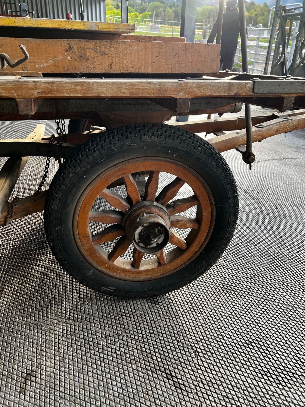Rimorchi: Vierrad Wagen – Usato da Jenins venduto da Urzi0 2