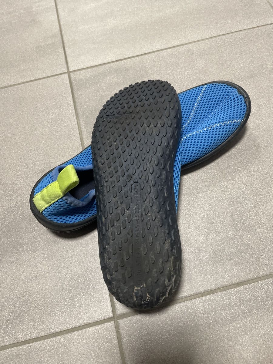 Decathlon Scarpe da uomo: Badeschuhe Gr. 36/37 – Usato da Zollikofen venduto da groegeli 1