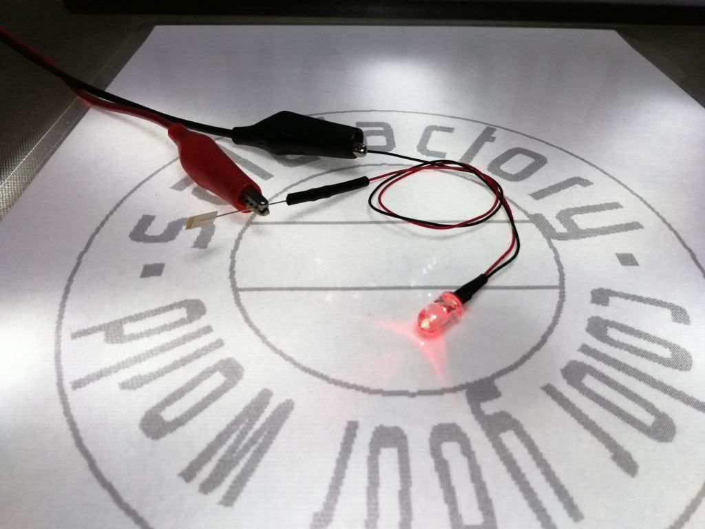 Componenti elettronici: LED 5mm verkabelt, 12V DC, klar/rot – Nuovo (secondo la descrizione) da Luzern venduto da Salefactory 1