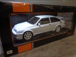 Ixo 1:18 Classic Car Ford Sierra RS Cosworth 1987