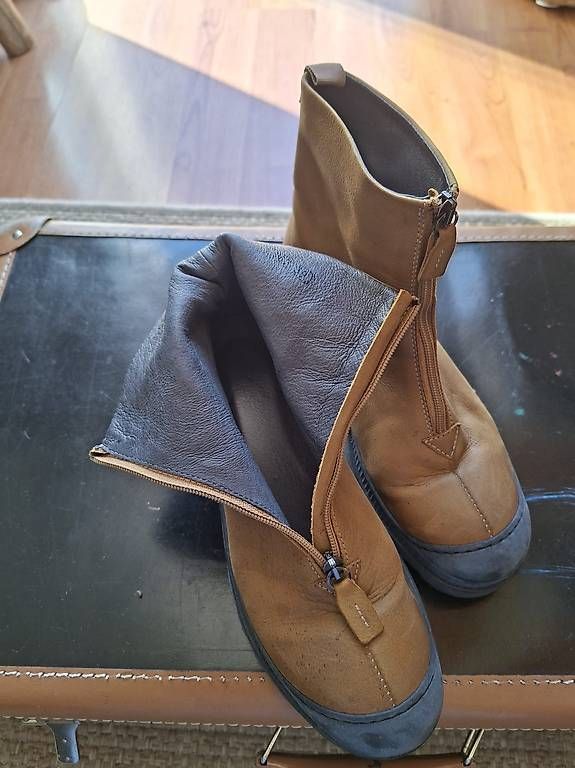 Lofina Chaussures femmes: Bottines – D'occasion à Neuchâtel par phi_dds9 2