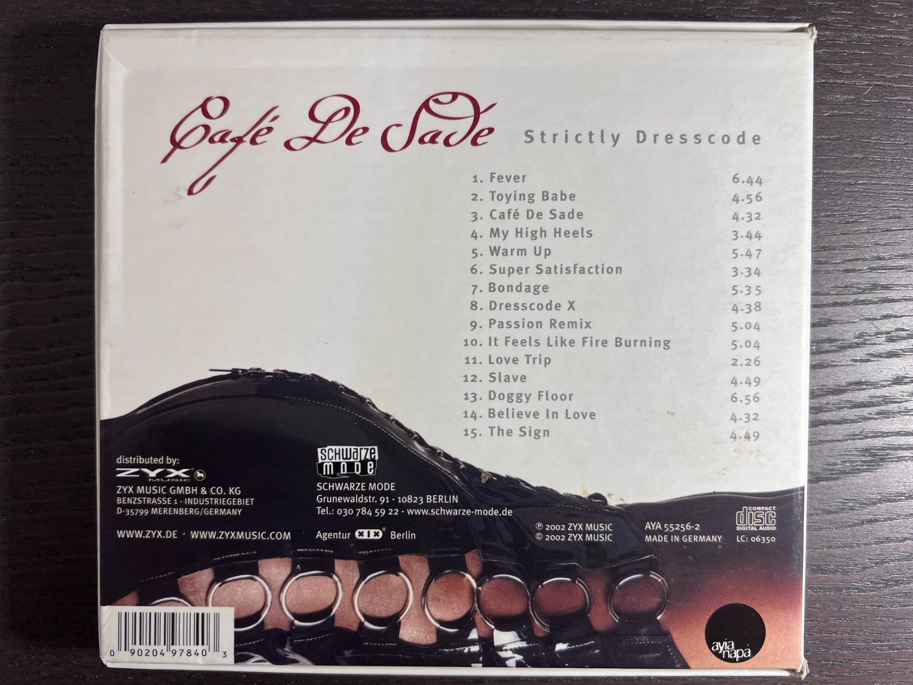 CDs: Café De Sade - Strictly Dresscode – Gebraucht aus Zürich von MusikFreunde 1