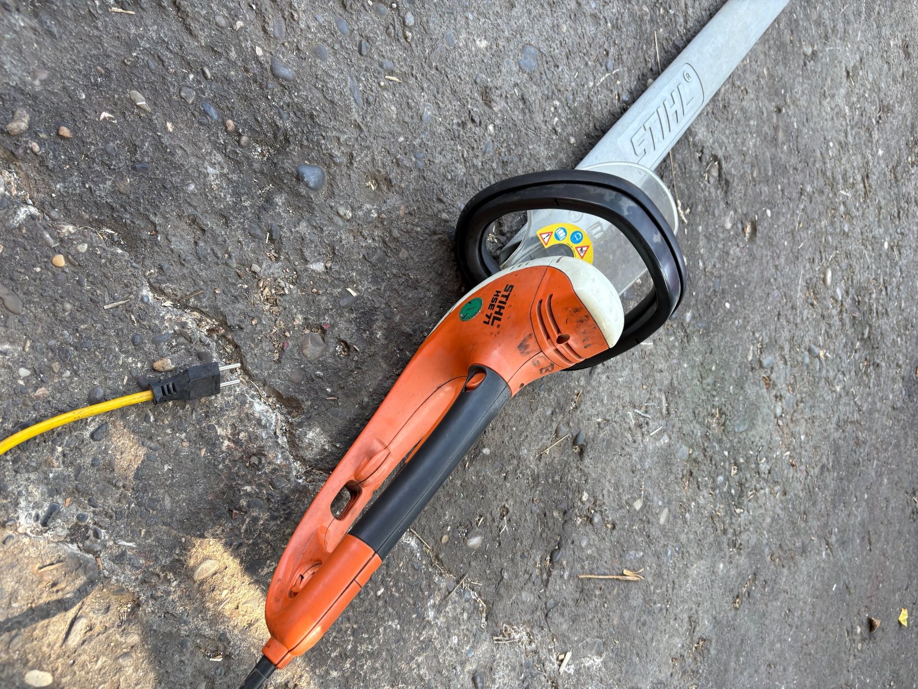 Stihl Tous les outils: Heckenschere Stihl Elektro – D'occasion à Effingen par landmaschinen5078
