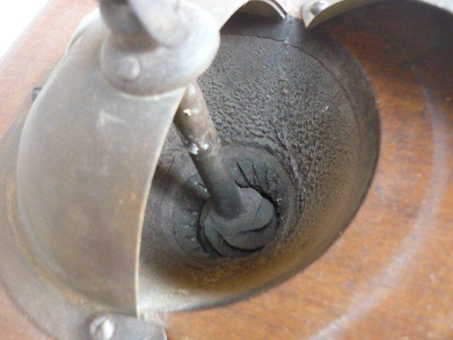 Küchengeräte: Kaffeemühle Holz Metall – Gebraucht aus Belp von Polexli 2