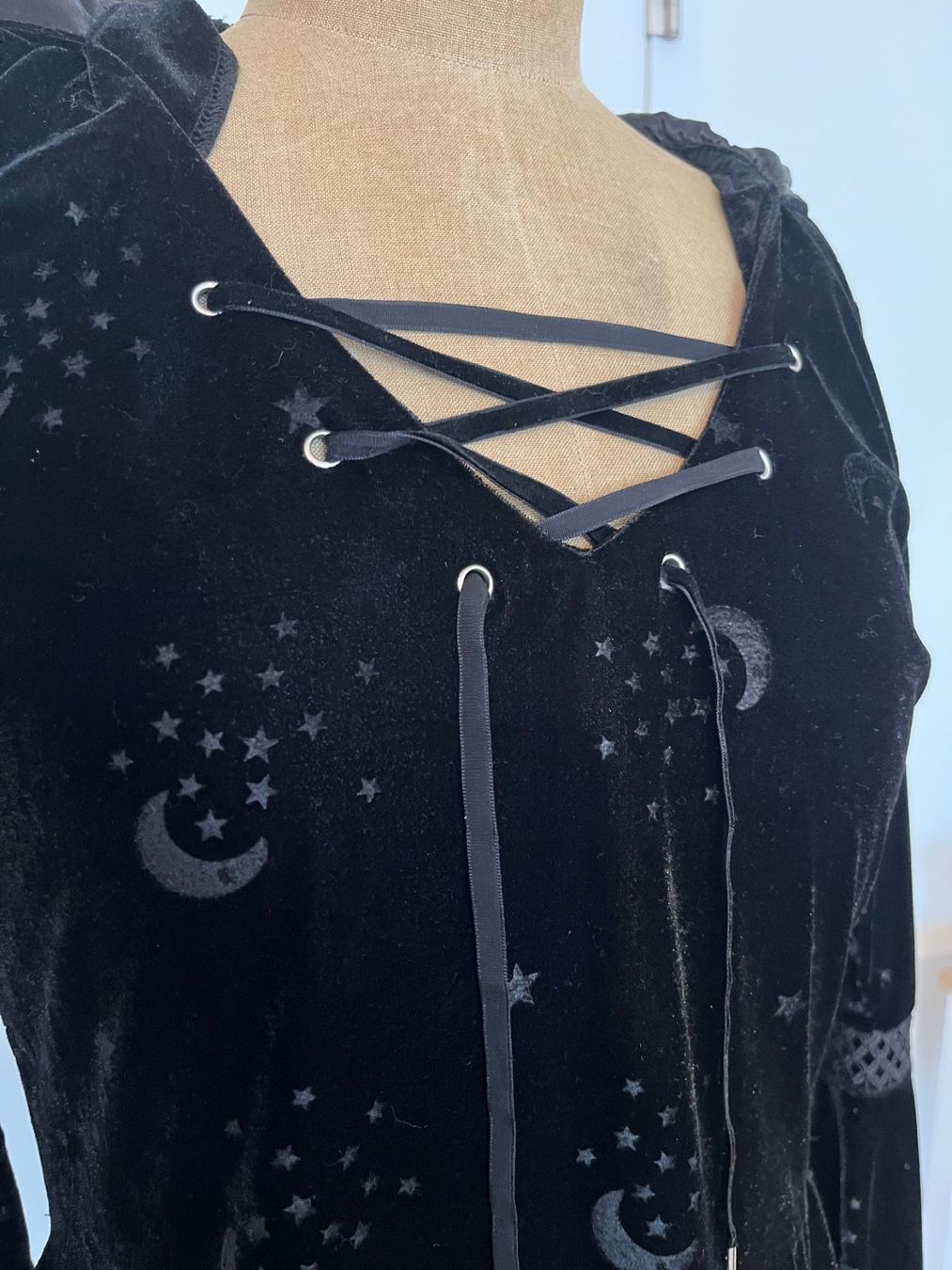 Kostüme: Hexenkleid aus Samt – Gebraucht aus Luzern von Aleoschli 2