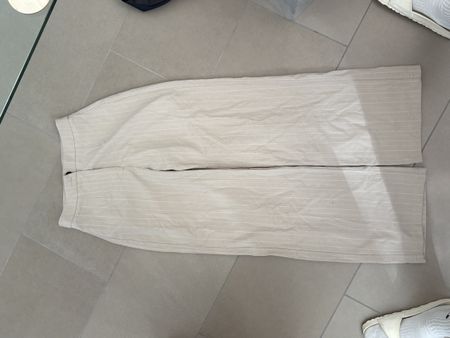 Bershka Hosen beige gestreift 36