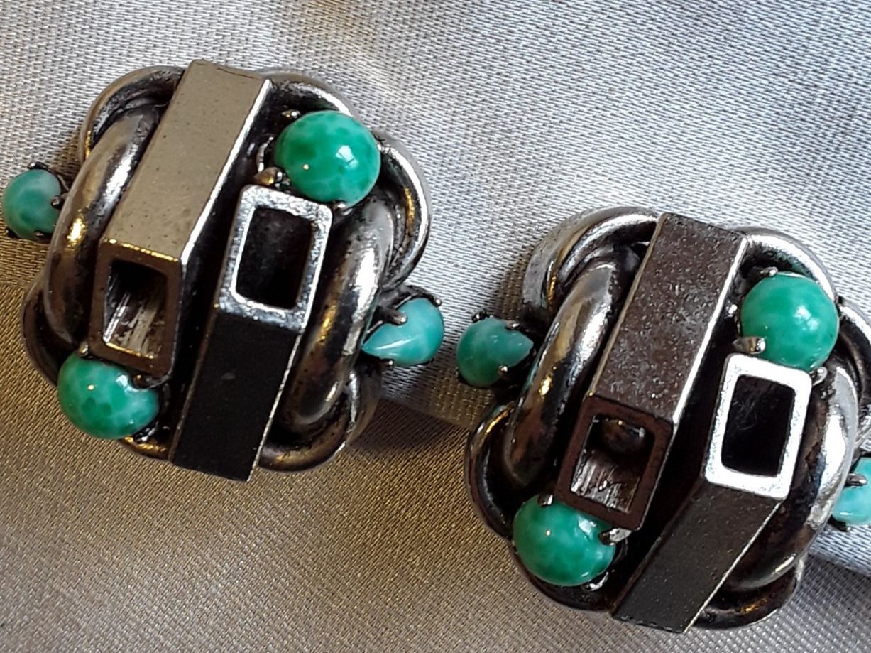 Ohrringe & -stecker: Vintage schicke 70er Clips – Gebraucht aus Zürich von sanwit