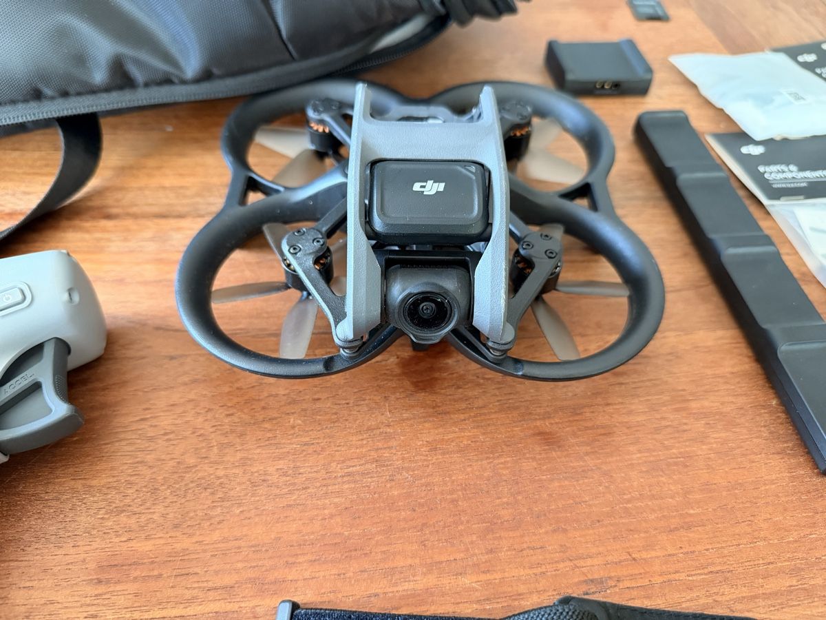 DJI Modellismo RC: DJI Avata Fly More Set mit DJI Goggles 2 & Backpack – Usato da Freienbach venduto da ega1982 1