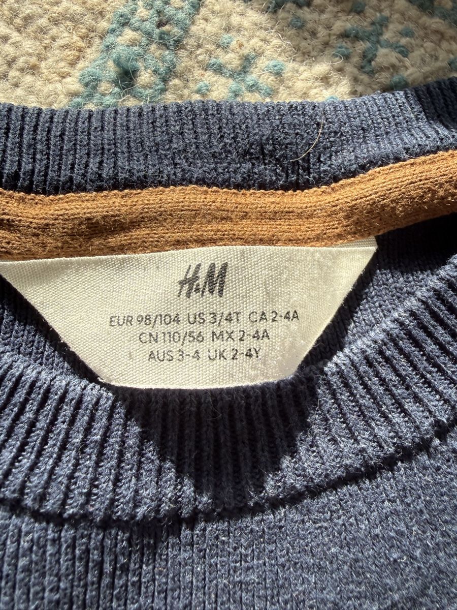 H&M Maglioni & Felpe: 3 Strickpullover mit Streifen von H&M Grösse 98 /104 – Usato da Münchenstein venduto da nuk2018 1