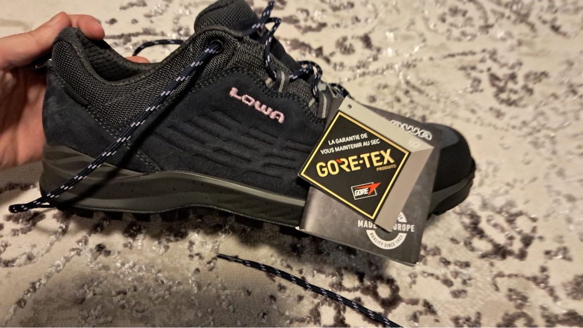 Lowa Scarpe da uomo: Gore-Tex Lowa Wanderschuhe – Nuovo e nell'imballaggio originale da Ostermundigen venduto da jak_t5pt 1