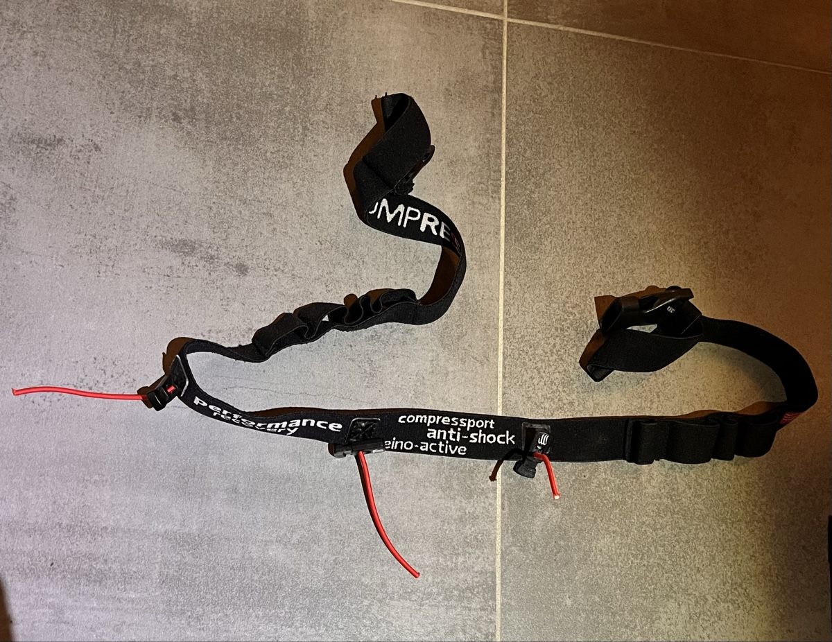 Valises & Sacs: Porte dossard COMPRESSPORT triathlon  – D'occasion à Troistorrents par Louise2002