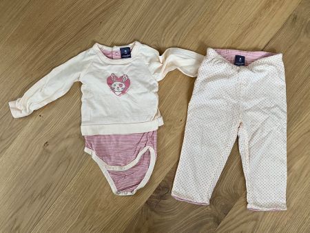 Mega herziges Outfit für kleine Mädchen 68