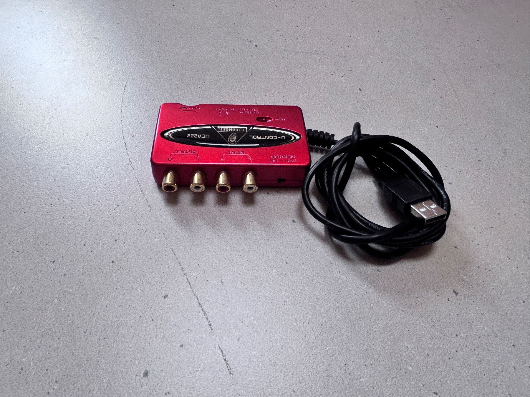 Behringer Strumenti musicali: Behringer UCA222 – Usato da uster venduto da Torete 1