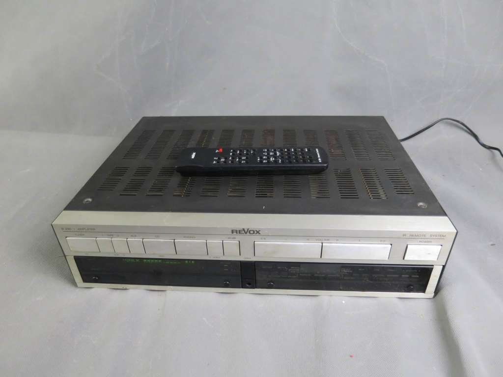 Revox Amplificatori: Revox B 250 Amplifier mit Fernbedienung – Usato da Zürich venduto da 1.Simon