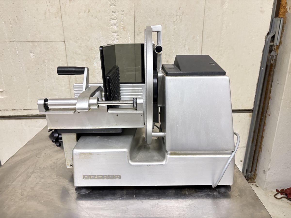 Elettrodomestici da cucina: Auffschnittmaschine – Usato da Buchs AG venduto da imar82 2
