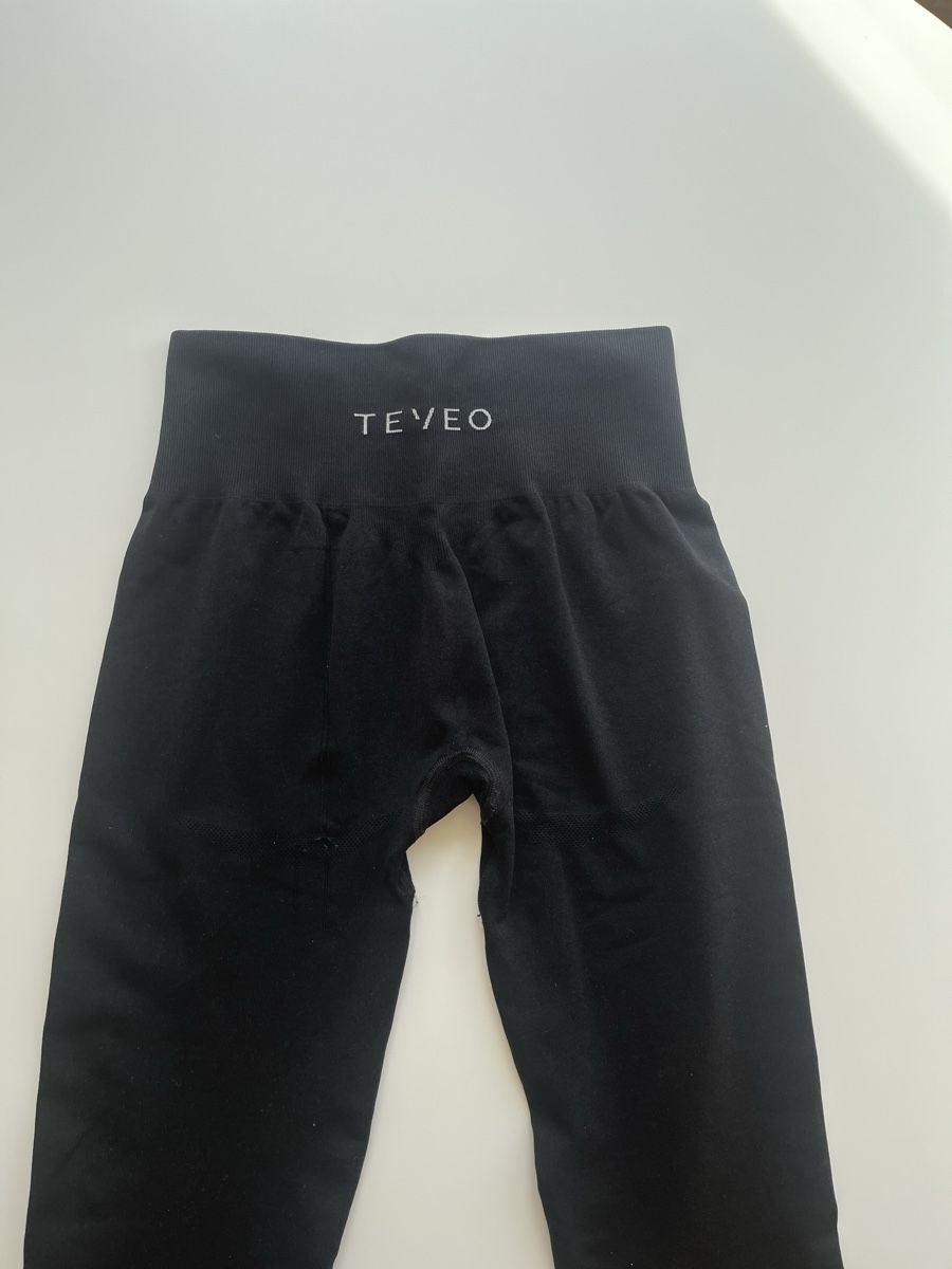 Teveo Leggings: TEVEO Tights  – Usato da Ostermundigen venduto da jae_pz82