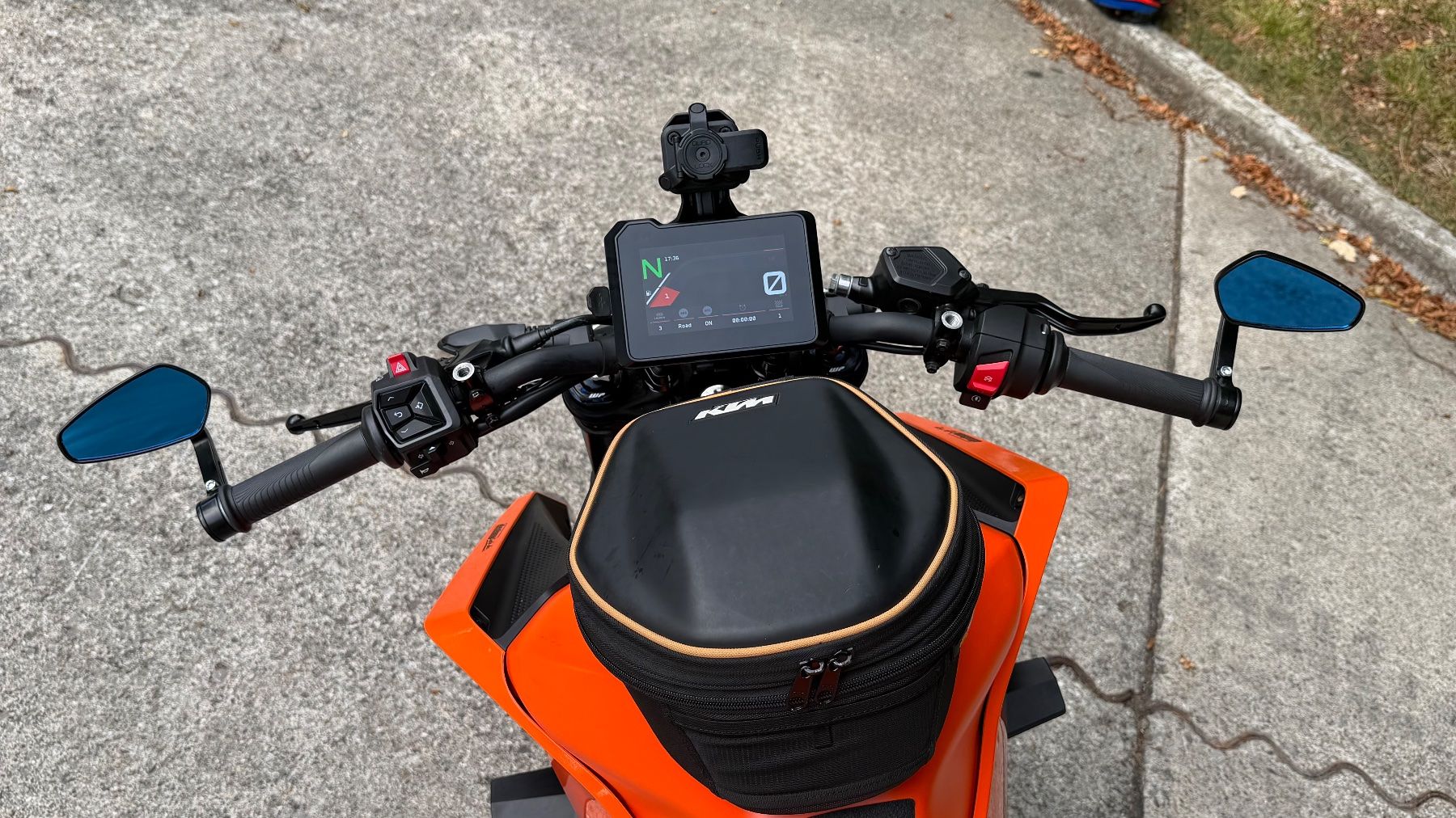 KTM Strasse: Ktm duke 390 – Gebraucht aus Billens von ha8_66bc 3