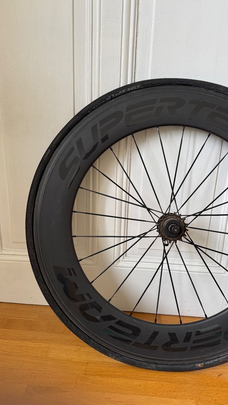 Pneumatici & Ruote complete: Superteam 88mm Carbon Hinterrad, 130mm – Usato da Basel venduto da wan_f9q6 3