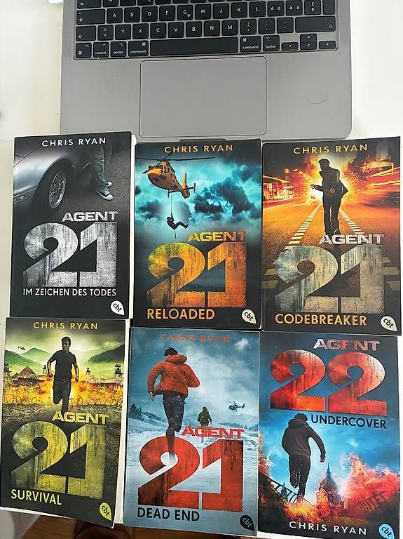 Livres: Agent 21 und Agent 22 – D'occasion à Dielsdorf par aid_6lk7