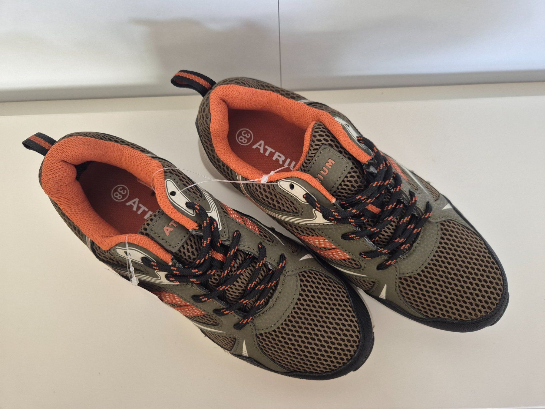Scarpe da uomo: Atrium Turnschuhe / Sneaker 38 NEU – Nuovo e nell'imballaggio originale da Meggen venduto da Orrinka20 2