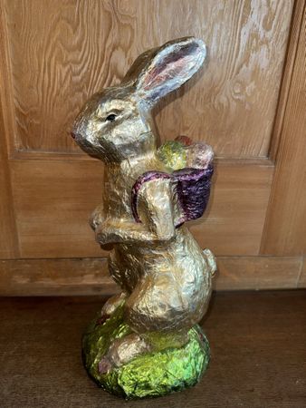 Einzigartiger Osterhase, 48cm gross