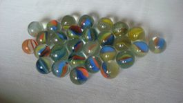 28 kleine Glasmurmeln 10 mm