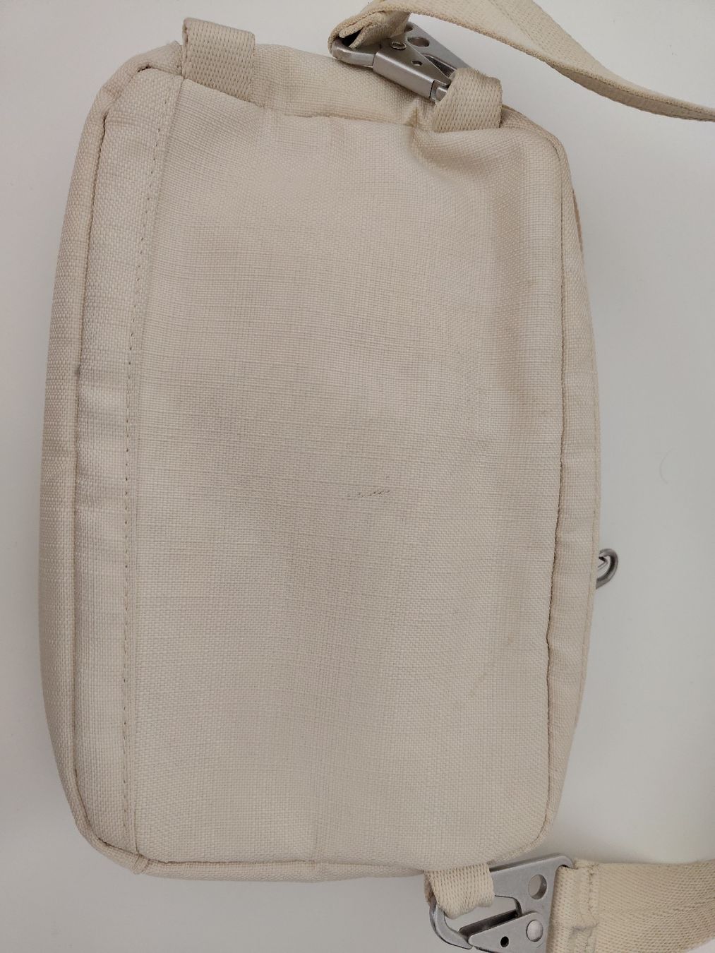 Borse da donna: Tasche beige mit verstellbarem Gurt – Usato da Schüpfheim venduto da ele_sk2m 1