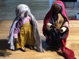 2 Schwarzenberger Krippenfiguren