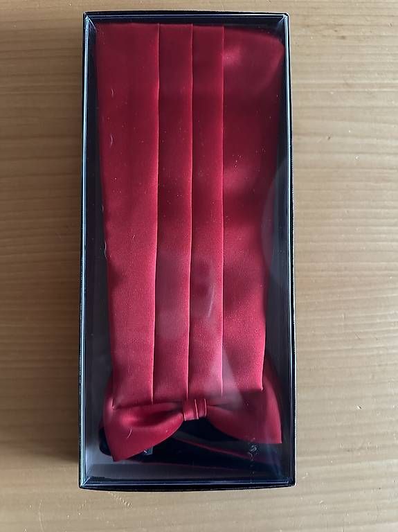 Completi: Hochzeits-Set Wilvorst Smoking mit Kummerbund und Fliege – Usato da Oberlunkhofen venduto da geilomeilo 5