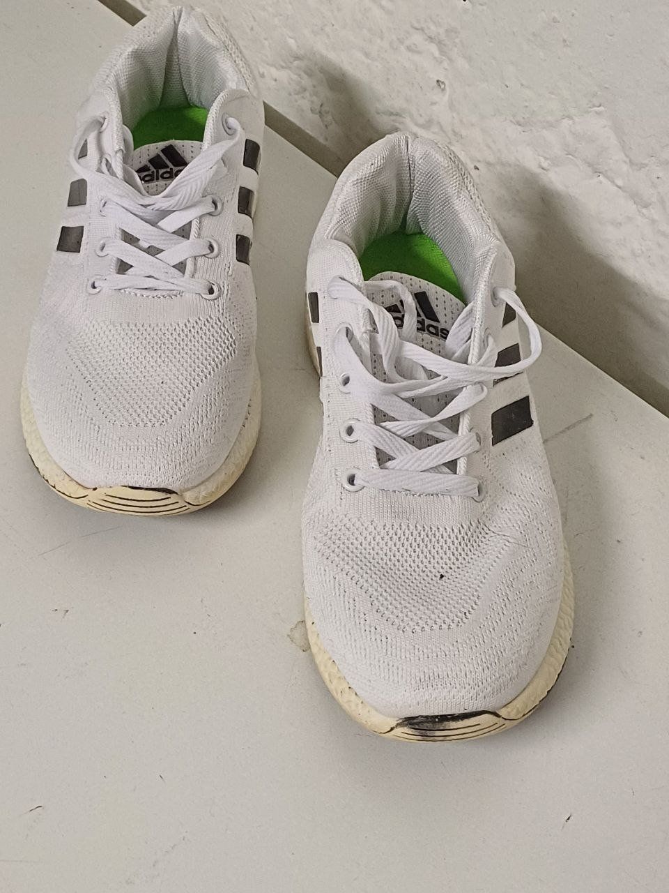 Adidas Herrenschuhe: Adidas-Sneaker, Größe 43 – Gebraucht aus Bern von Yunkom 4